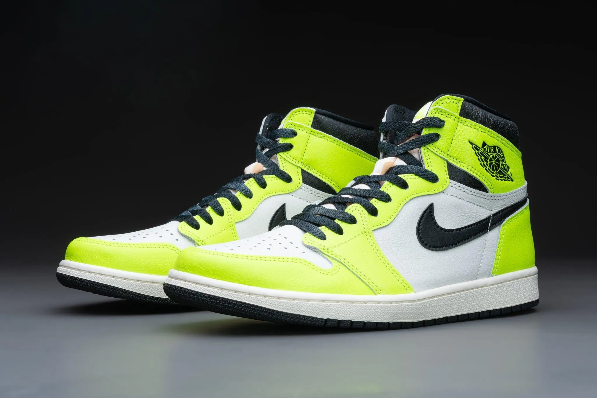 Air Jordan 1 Retro High OG Visionaire
