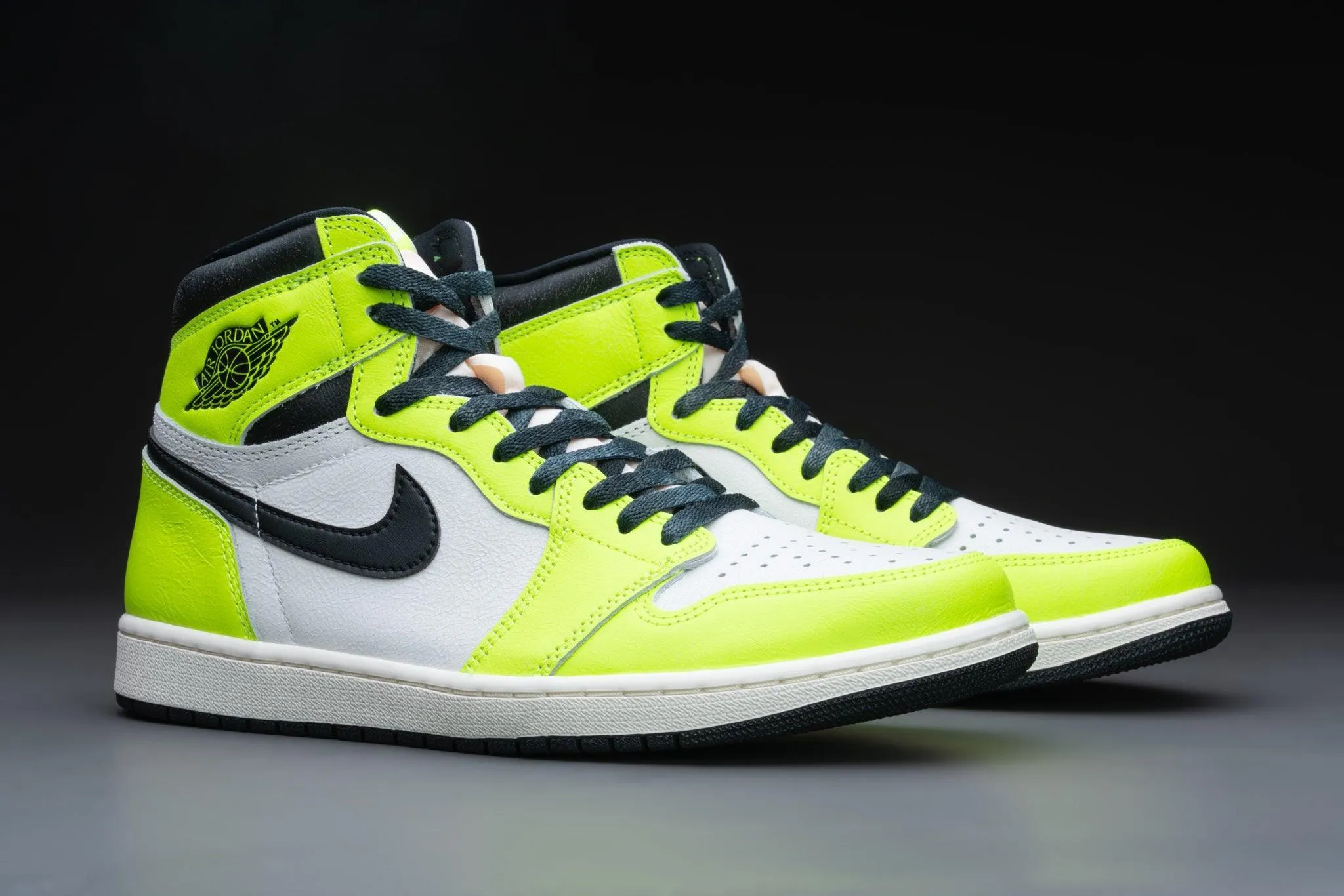 Air Jordan 1 Retro High OG Visionaire