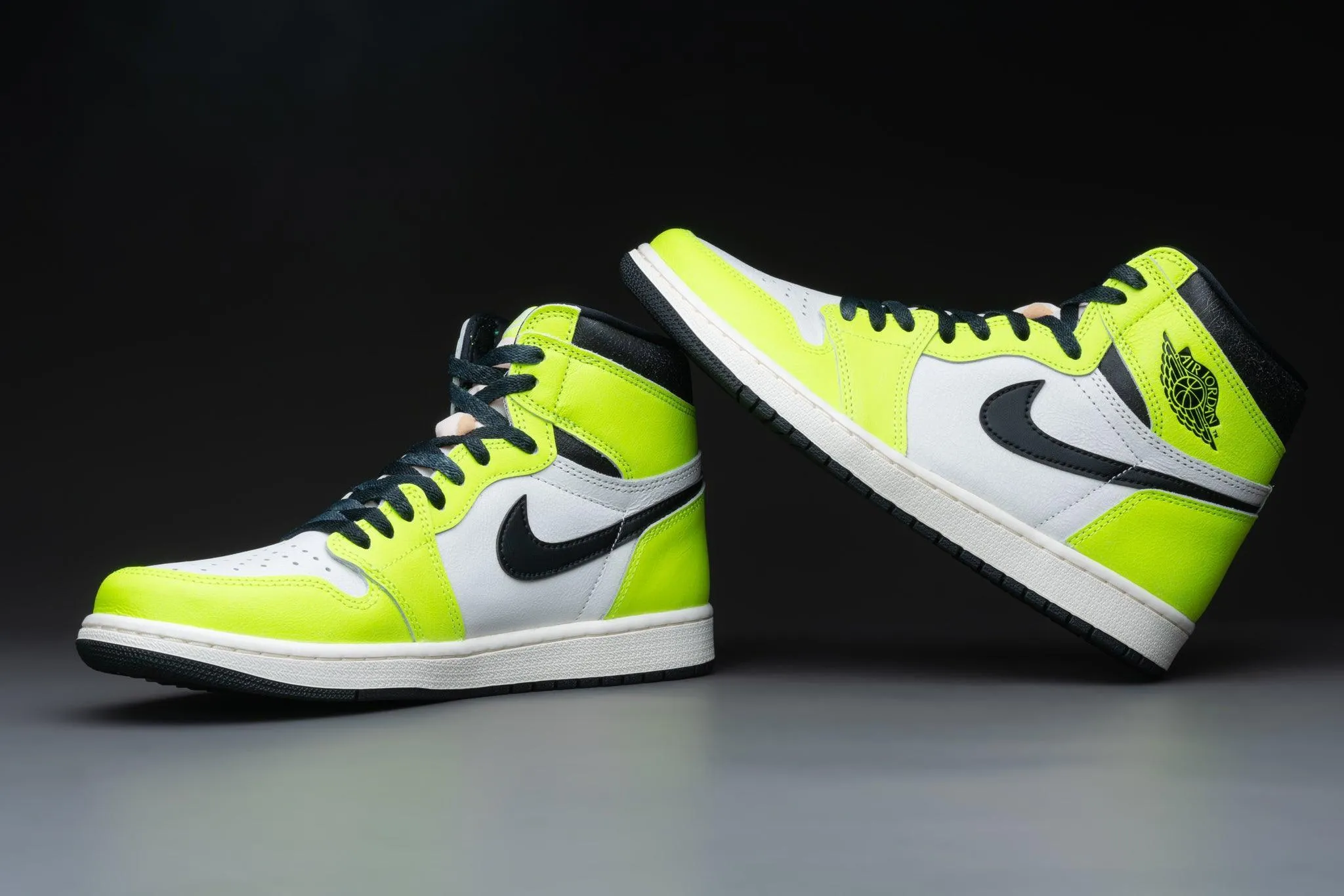 Air Jordan 1 Retro High OG Visionaire