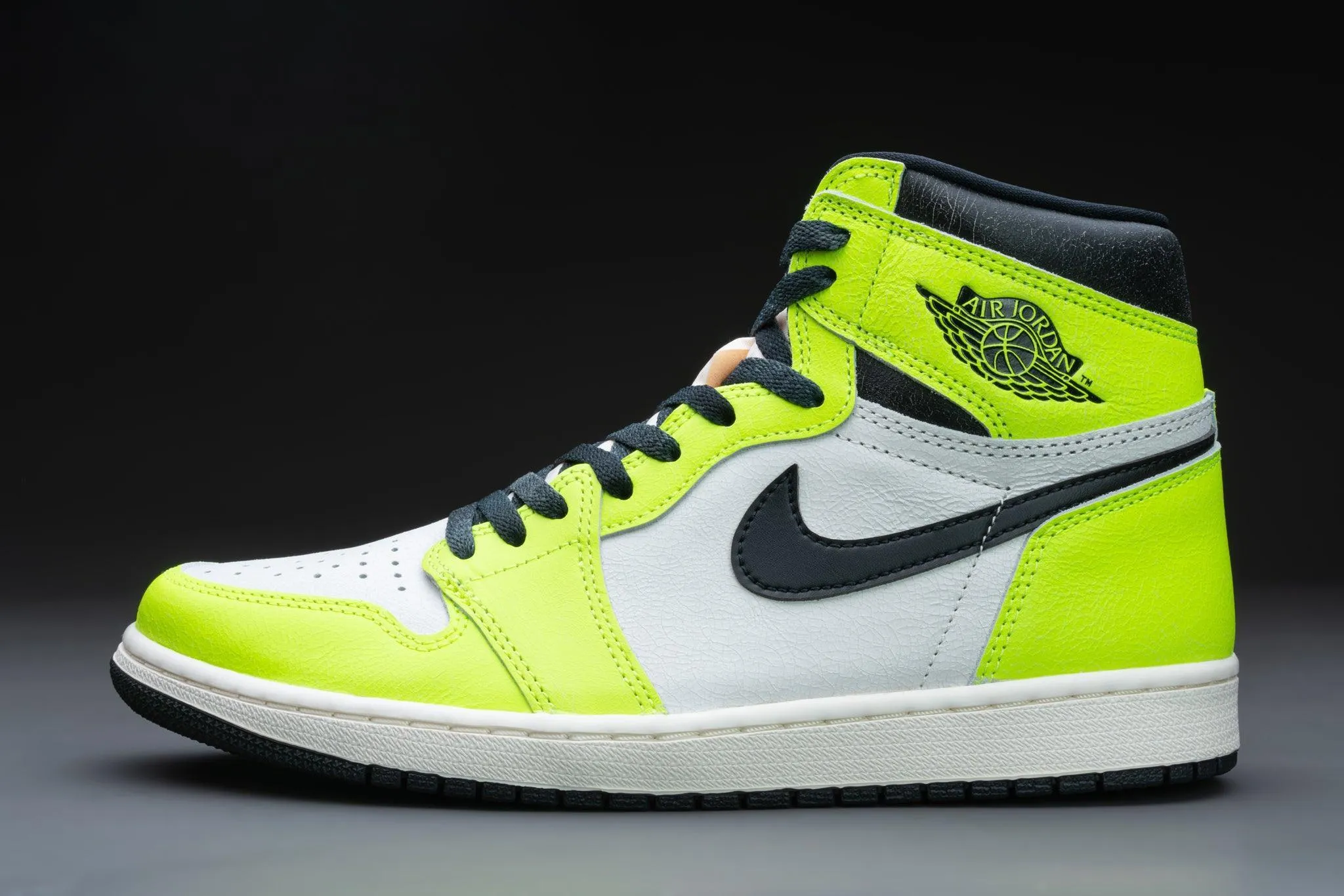 Air Jordan 1 Retro High OG Visionaire