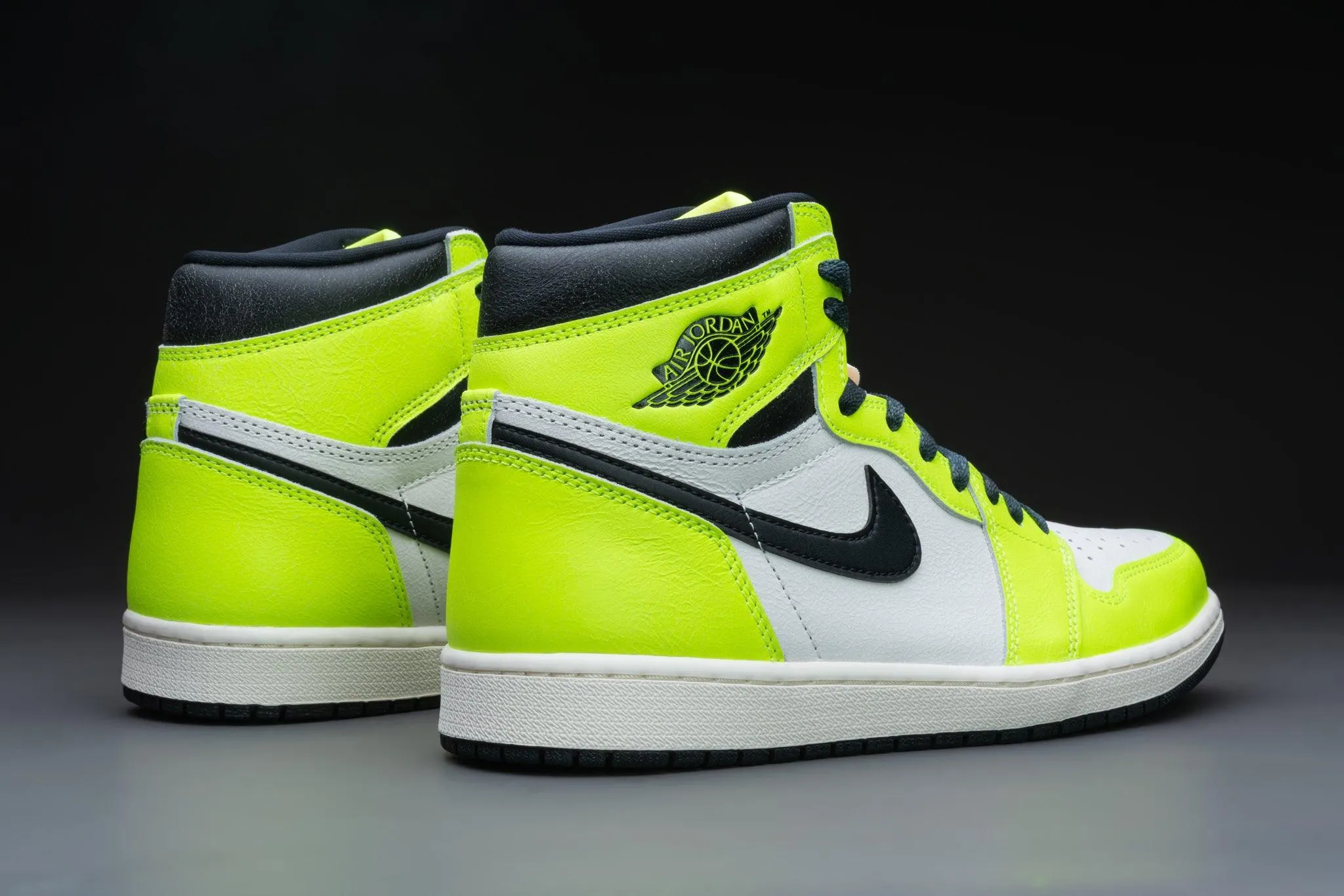Air Jordan 1 Retro High OG Visionaire