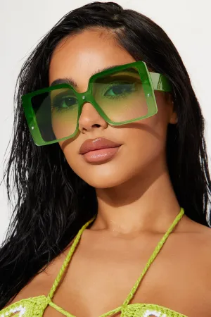 Beach Club Vibes Sunglasses - Green