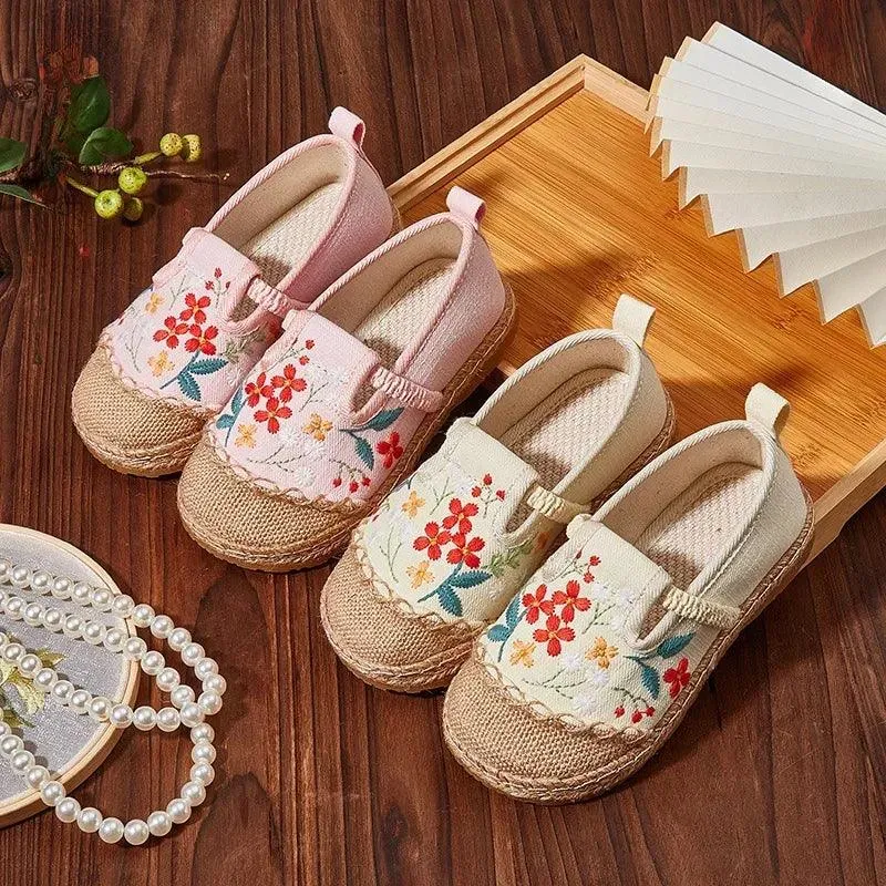 Children's Casual Shoes - Girls Soft Flat - Garden Flowers - TSS214