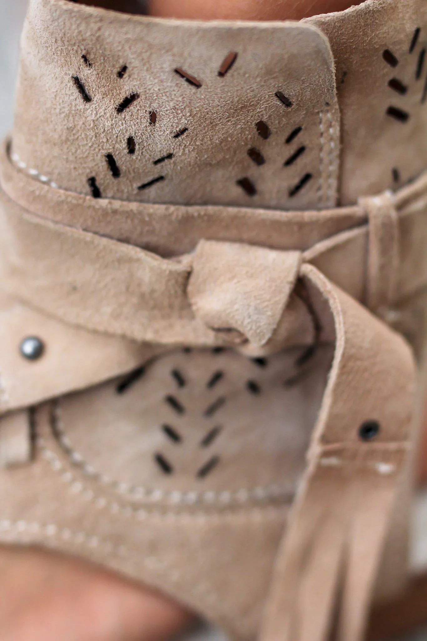 Cochise Cream Sandals
