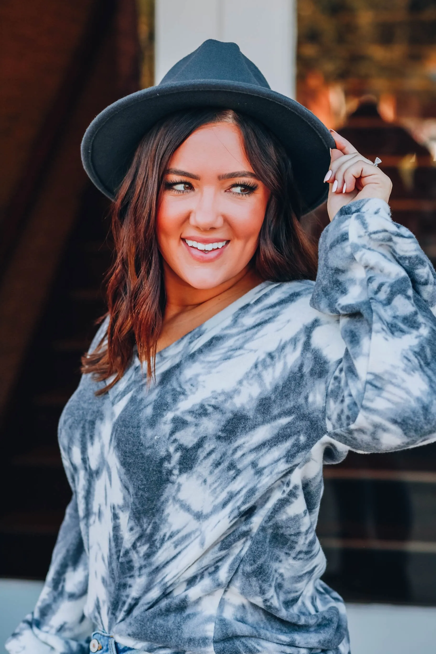 Light Burst Charcoal Top
