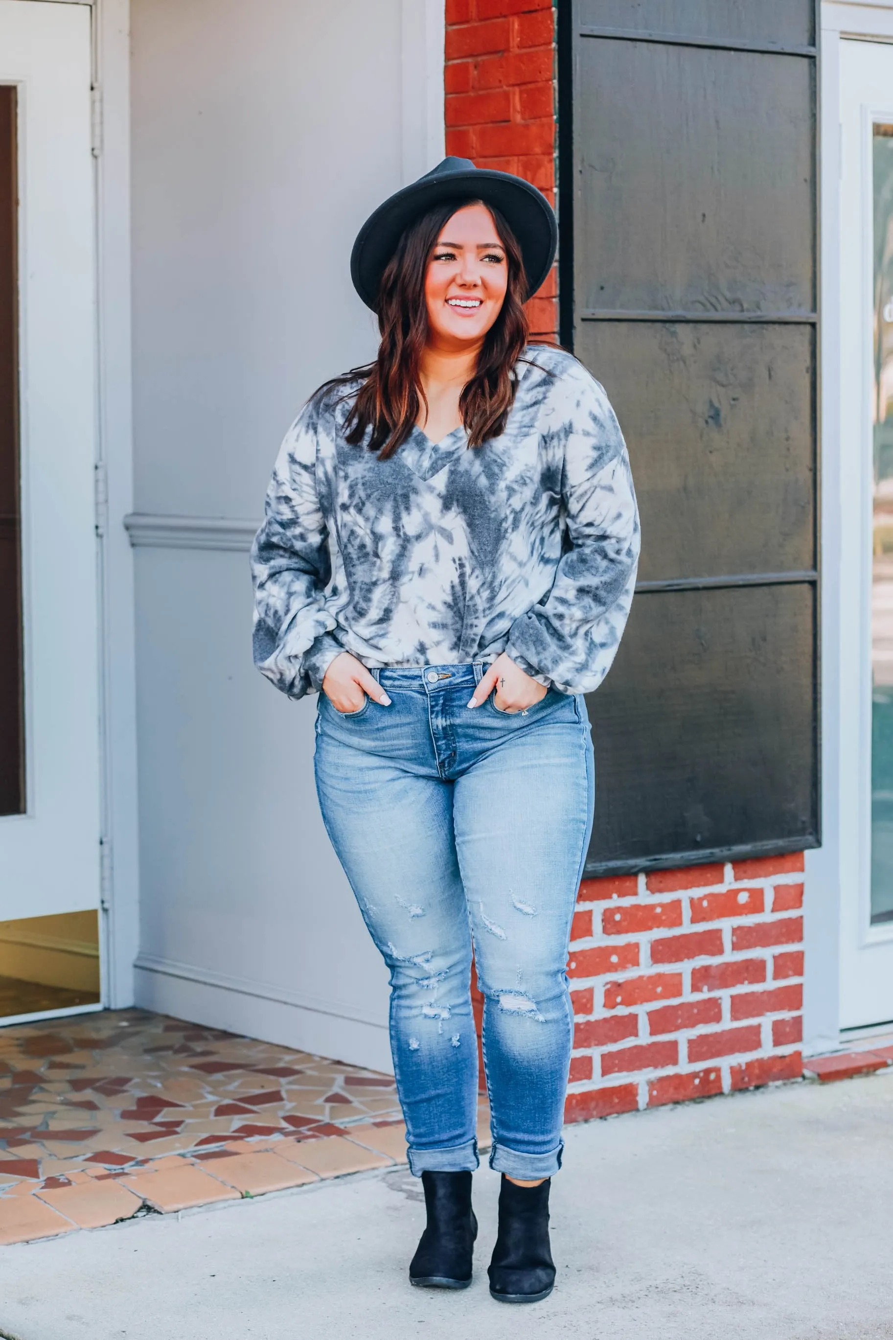 Light Burst Charcoal Top
