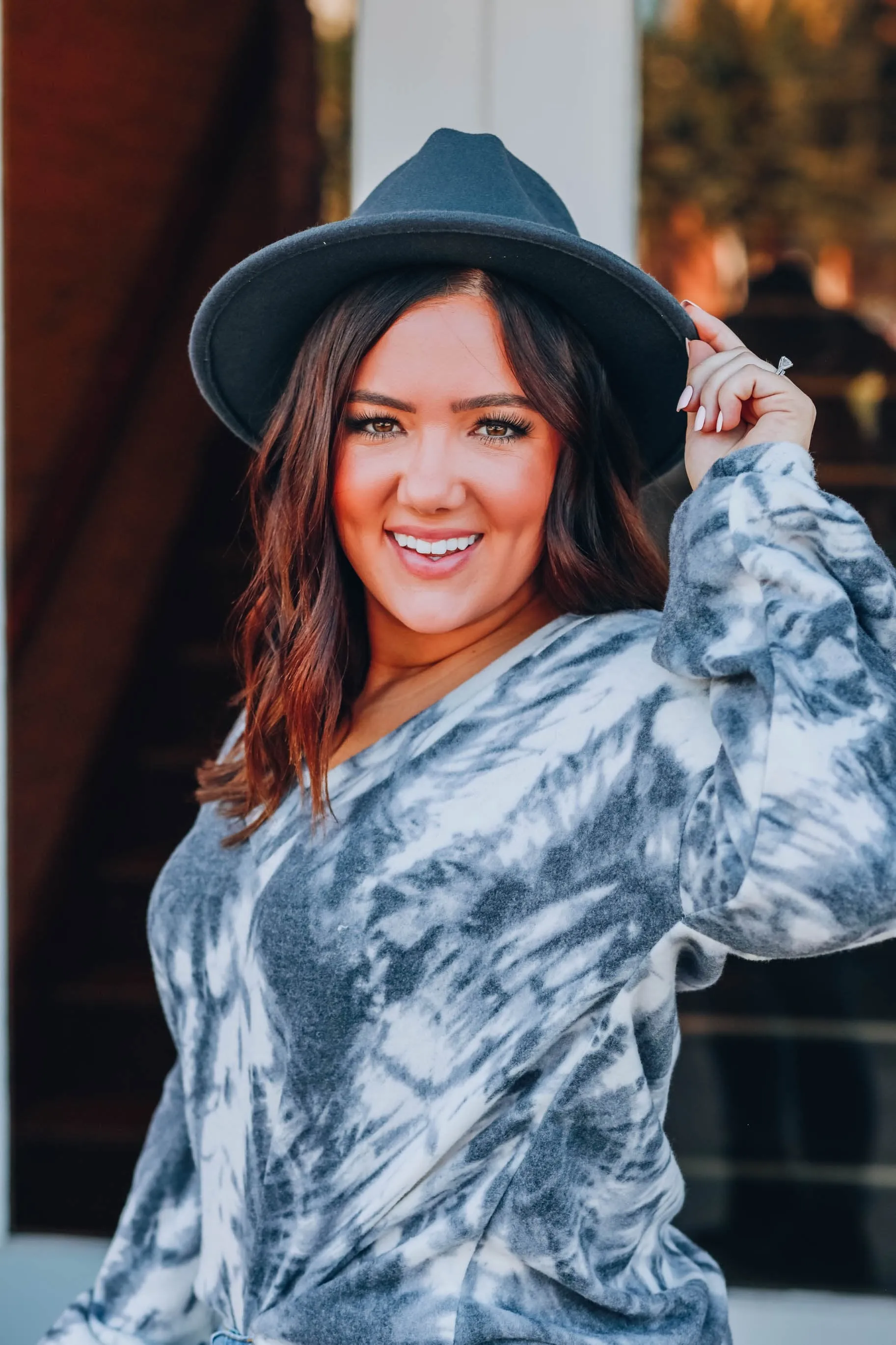 Light Burst Charcoal Top