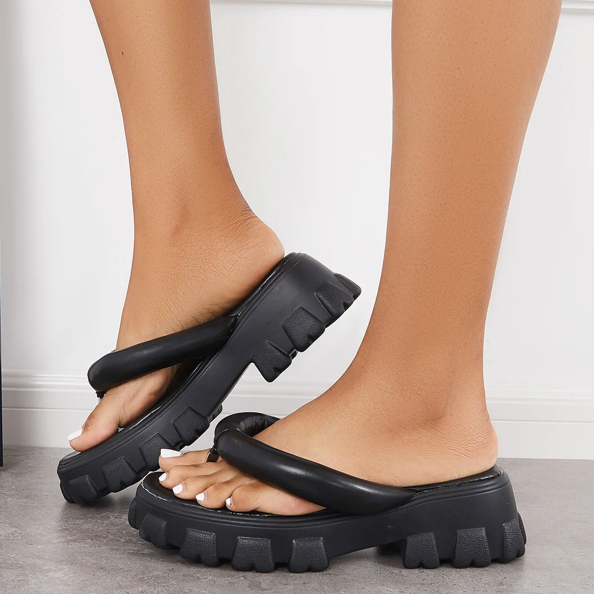 Sohiwoo Slipper Padded Platform Flip Flops Thick Strap Sandals Beach Slippers