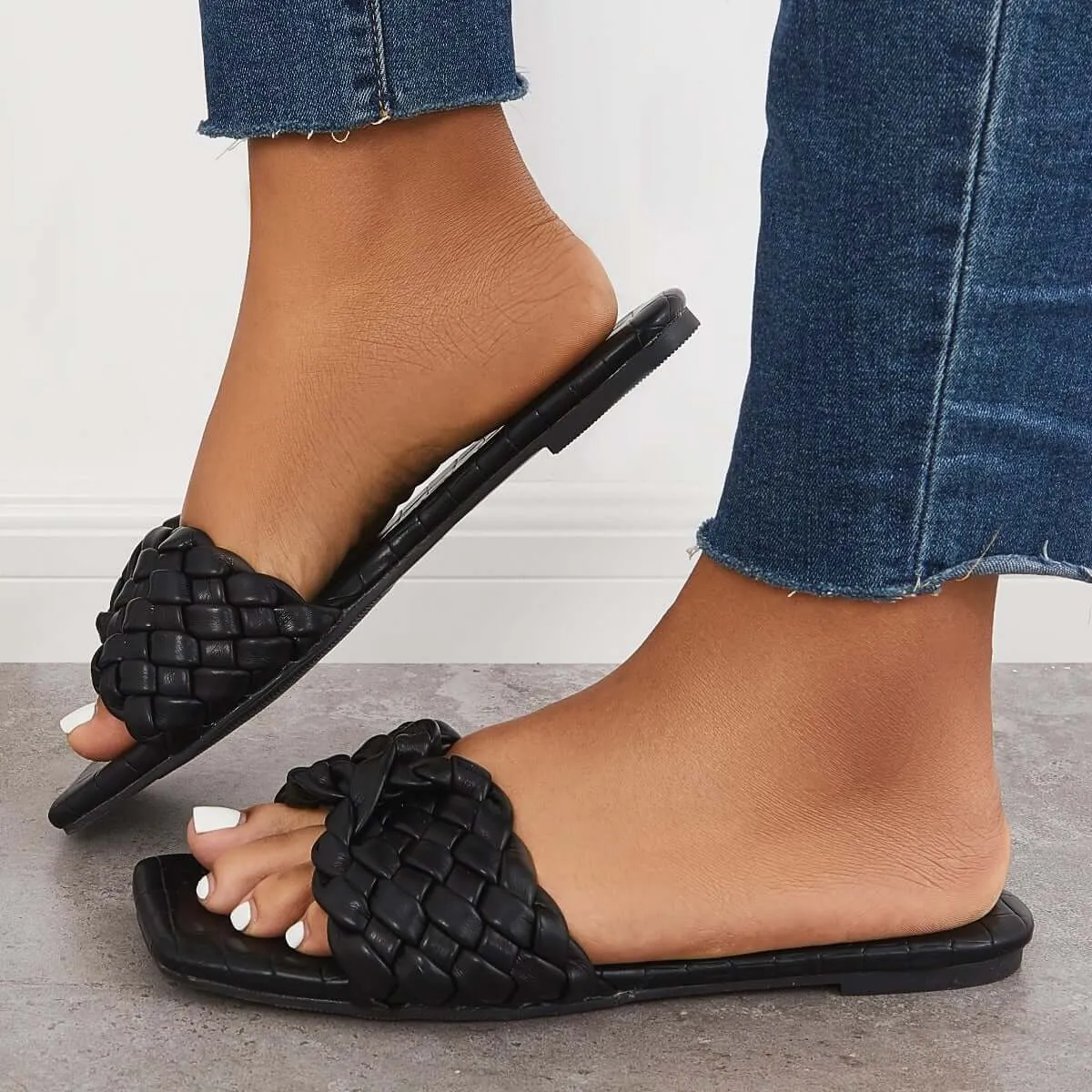 Sohiwoo Women Square Toe Woven Flat Slippers Slide Sandals