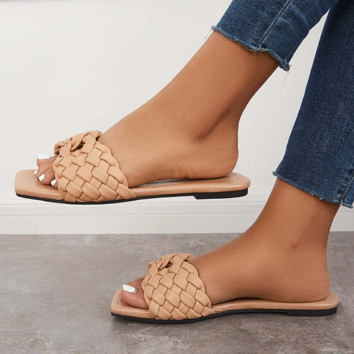Sohiwoo Women Square Toe Woven Flat Slippers Slide Sandals