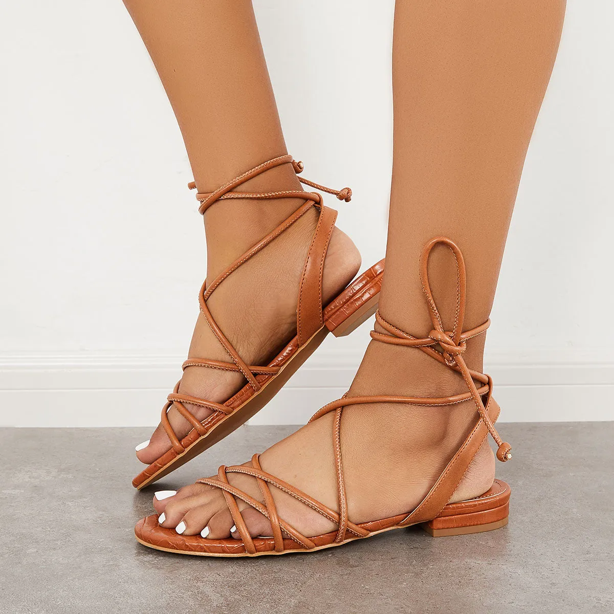 Sohiwoo  Women's Lace up Criss Cross Strappy Sandals Ankle Wrap Beach Sandals