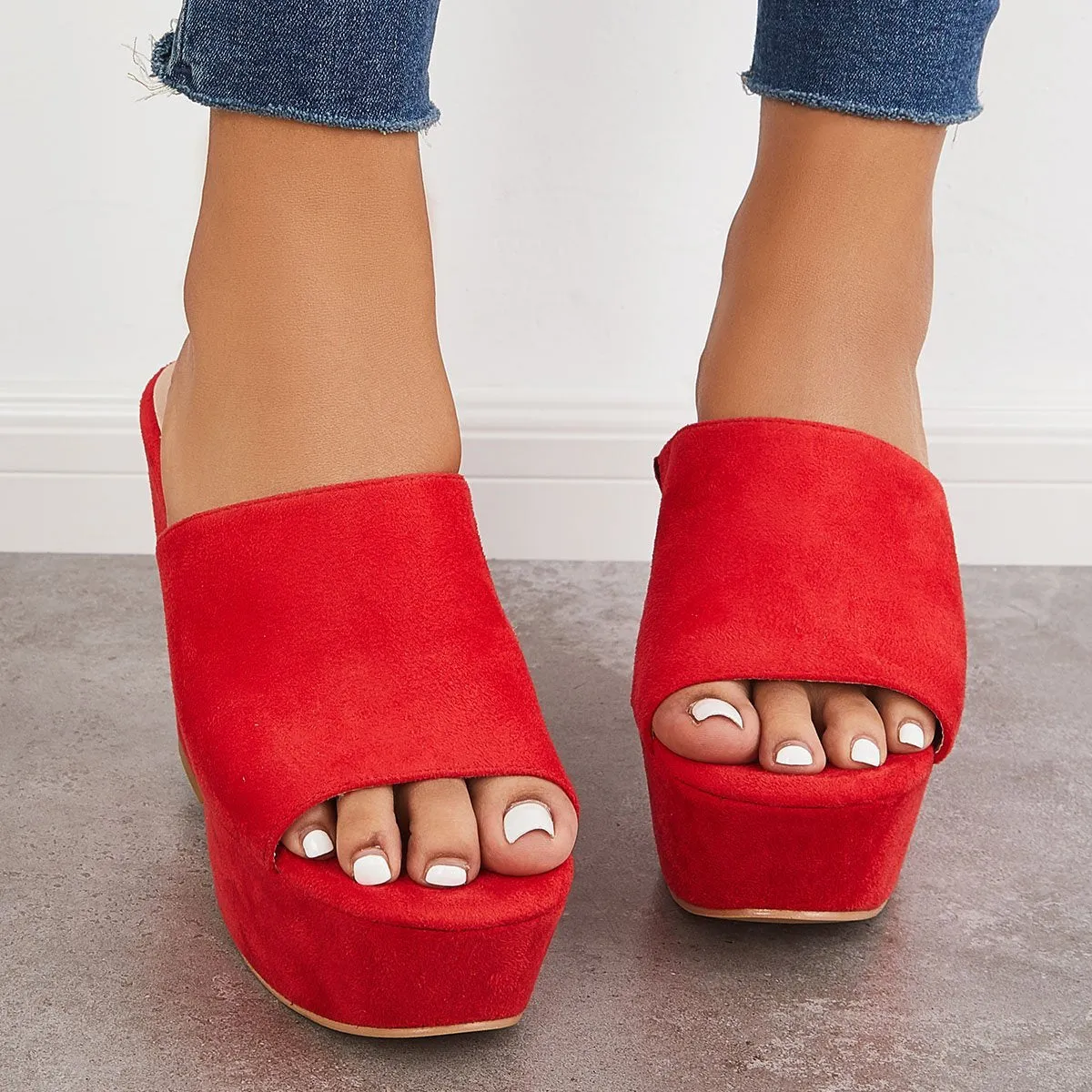 Sohiwoo  Women's Waterproof Chunky Platform Sandals Thick Heel Slippers