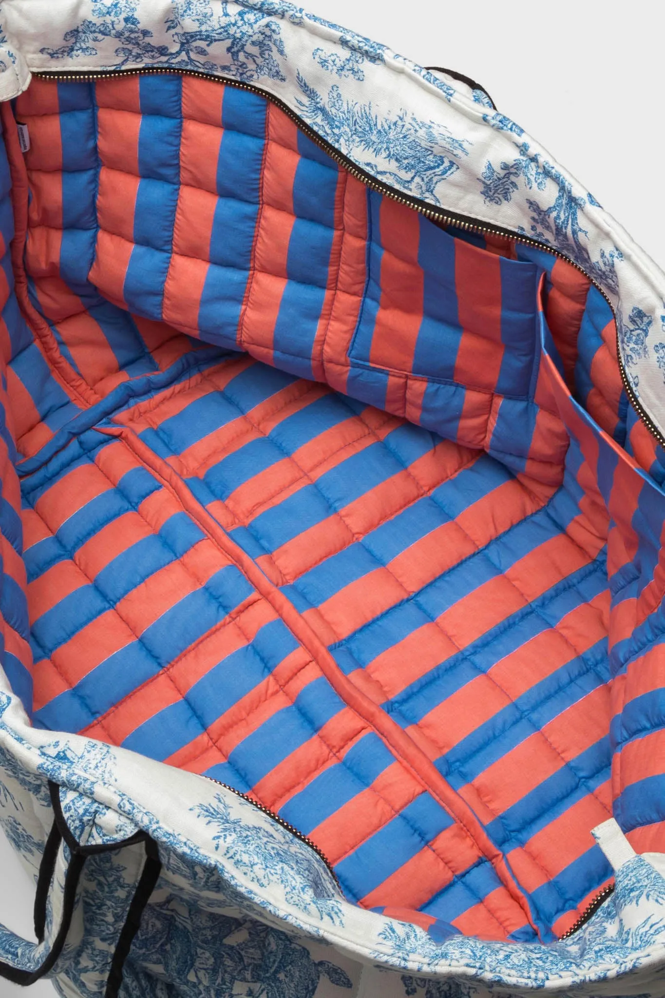 St. Calais Blue Quilted Linen Toile Giant Trop Avion with Pouchette