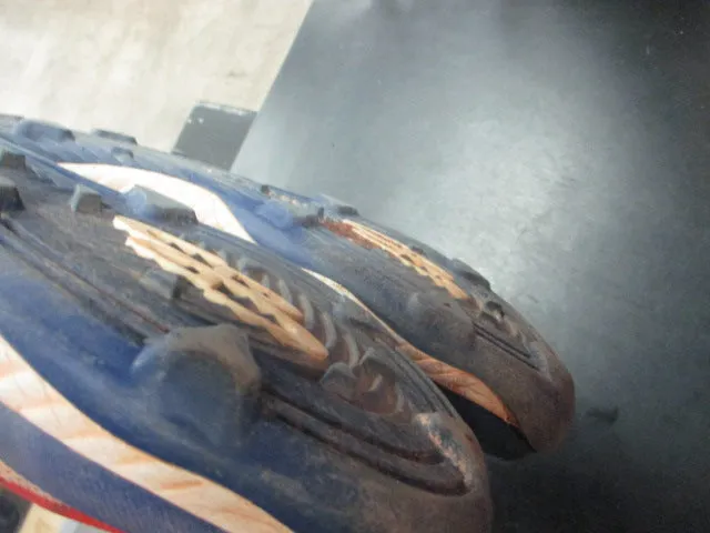 Used BoomBah Cleats Size 8 (Cleats Are Worn)