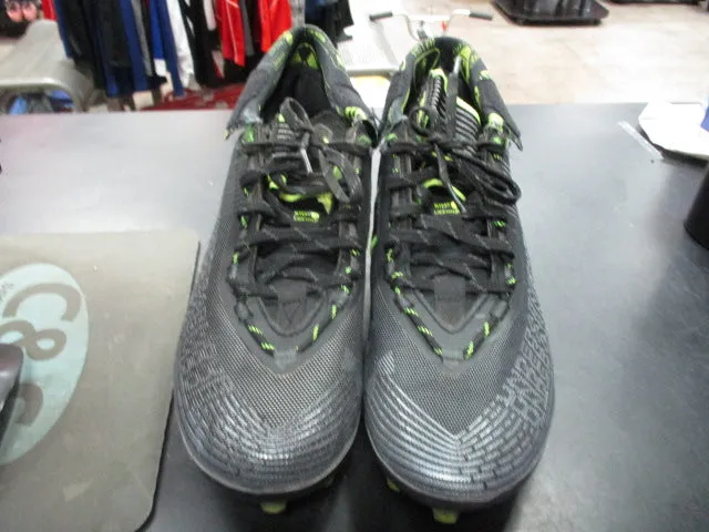 Used Under Armour Highlights MC Football Cleats Size 9.5